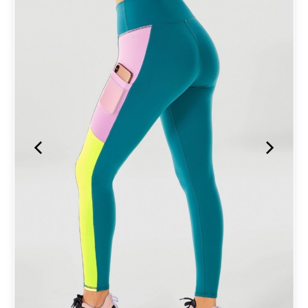 Fabletics Powerhold High waist pocket leggings